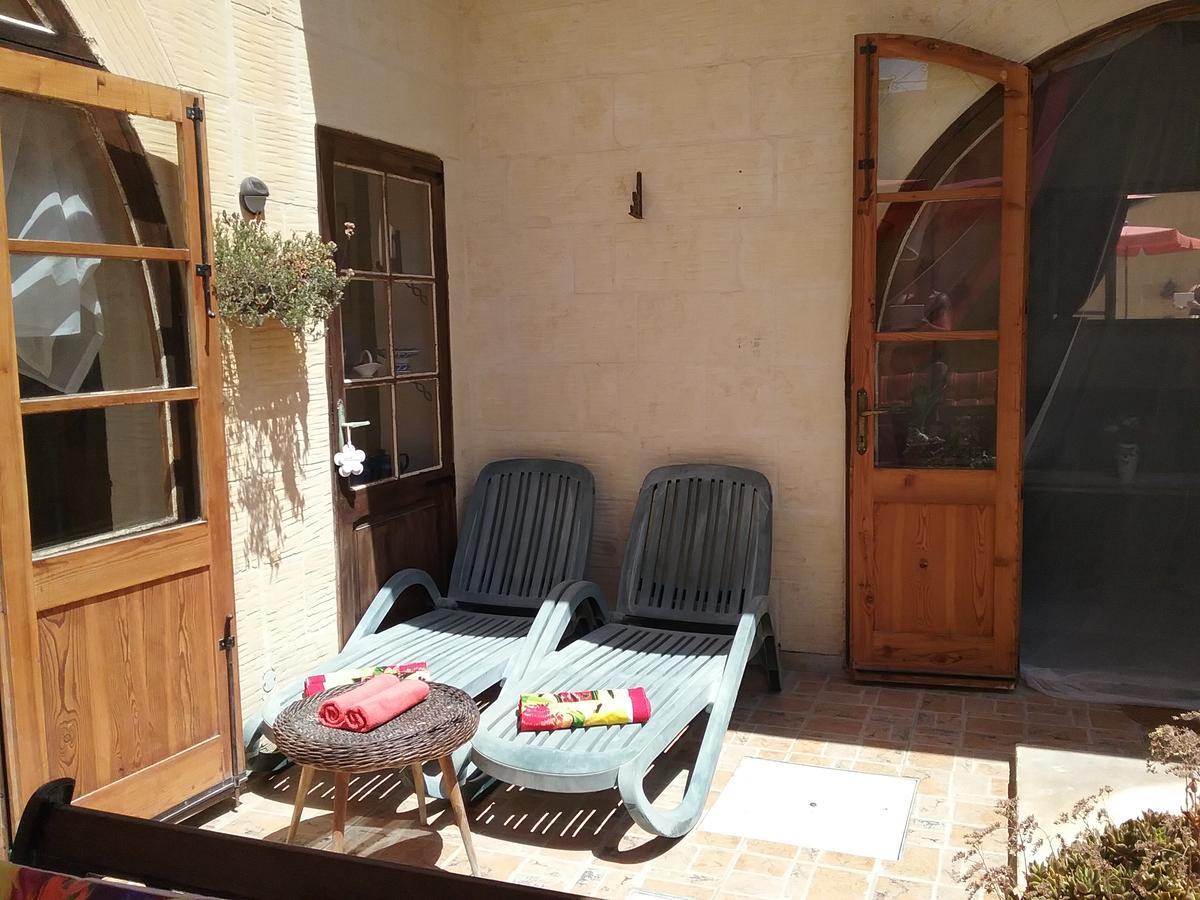 Romeo E Giulietta B&B Għarb Exterior foto